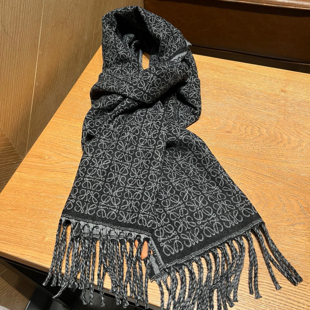 luxury Scarf for men - alternate angle view 8