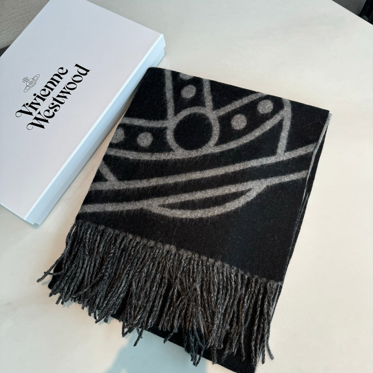 wool elegant Scarf for women - alternate angle view 4