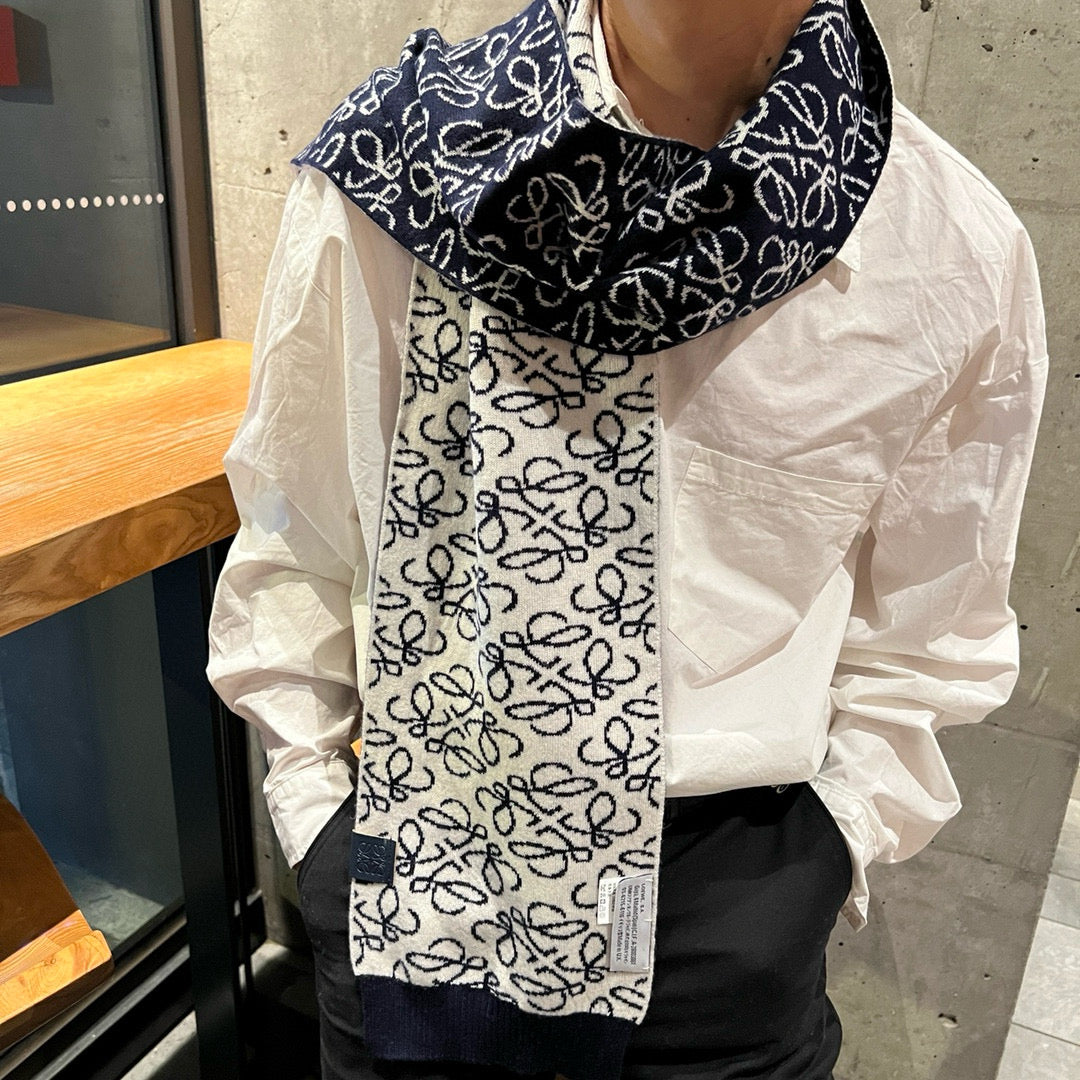 velvet floral Scarf for men - alternate angle view 4