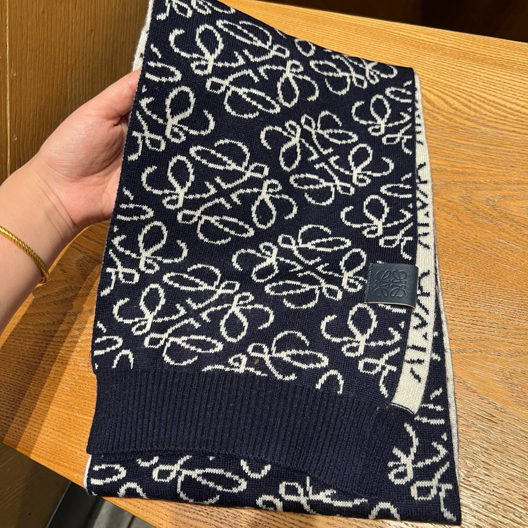 velvet floral Scarf for men - alternate angle view 8