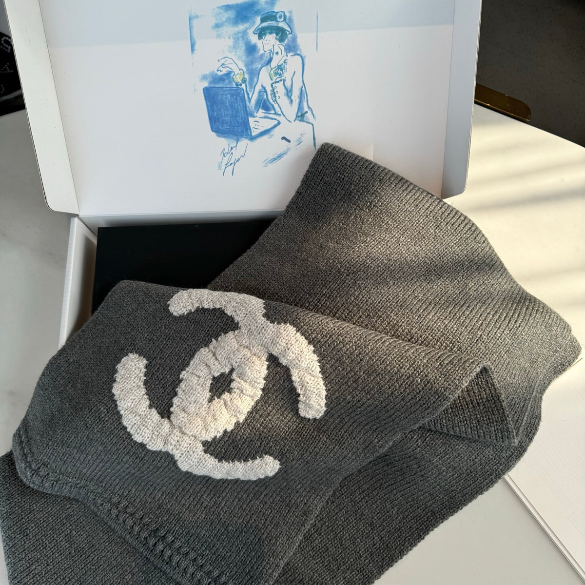 velvet elegant Scarf for women - alternate angle view 8