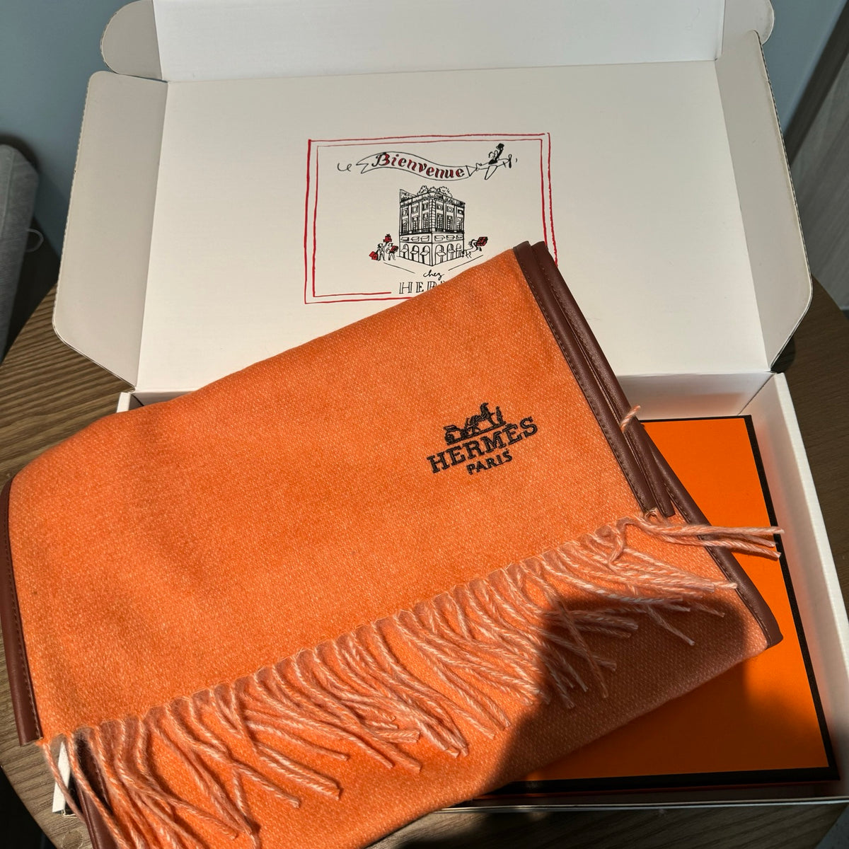 genuine leather versatile Scarf for men - product detail view