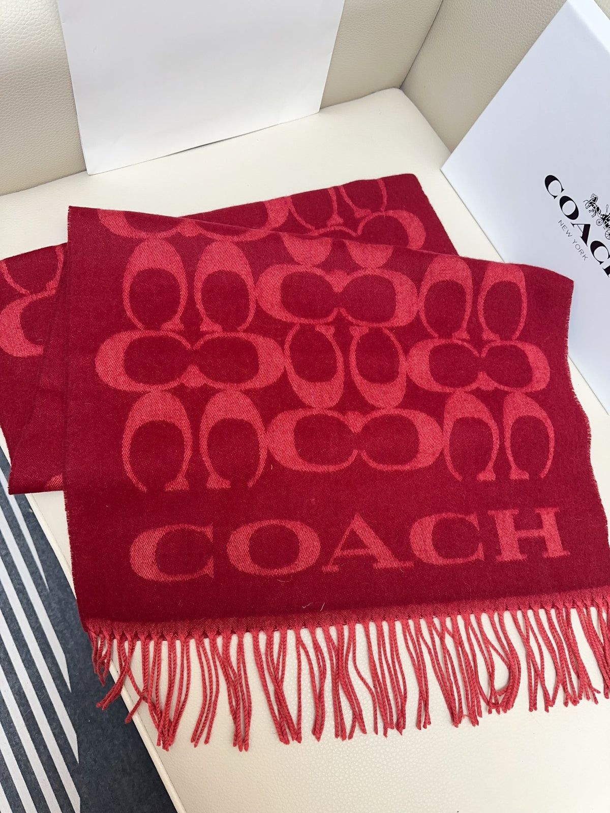 tricolor velvet letter Shawl for women - alternate angle view 3