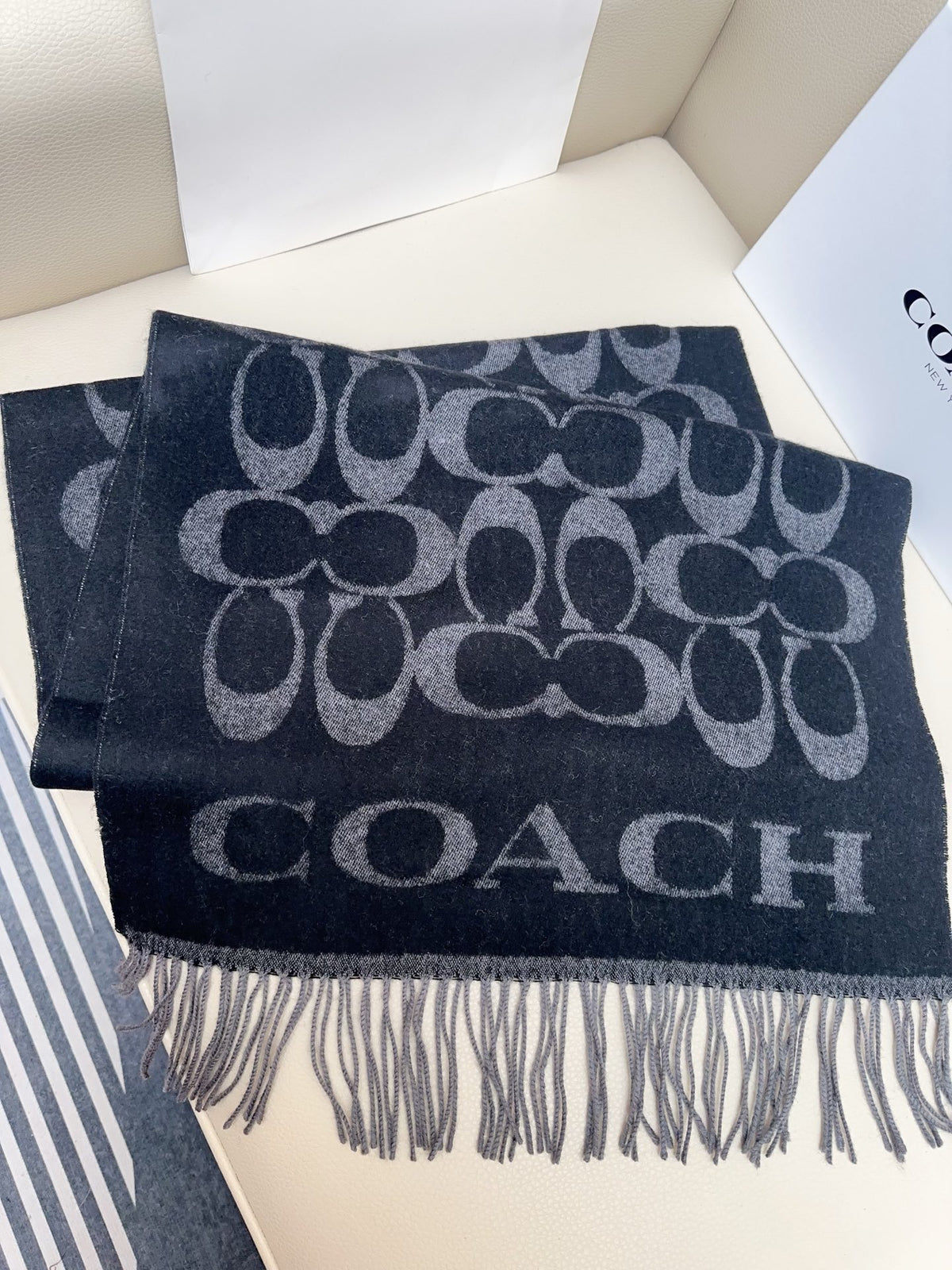 tricolor velvet letter Shawl for women - alternate angle view 3