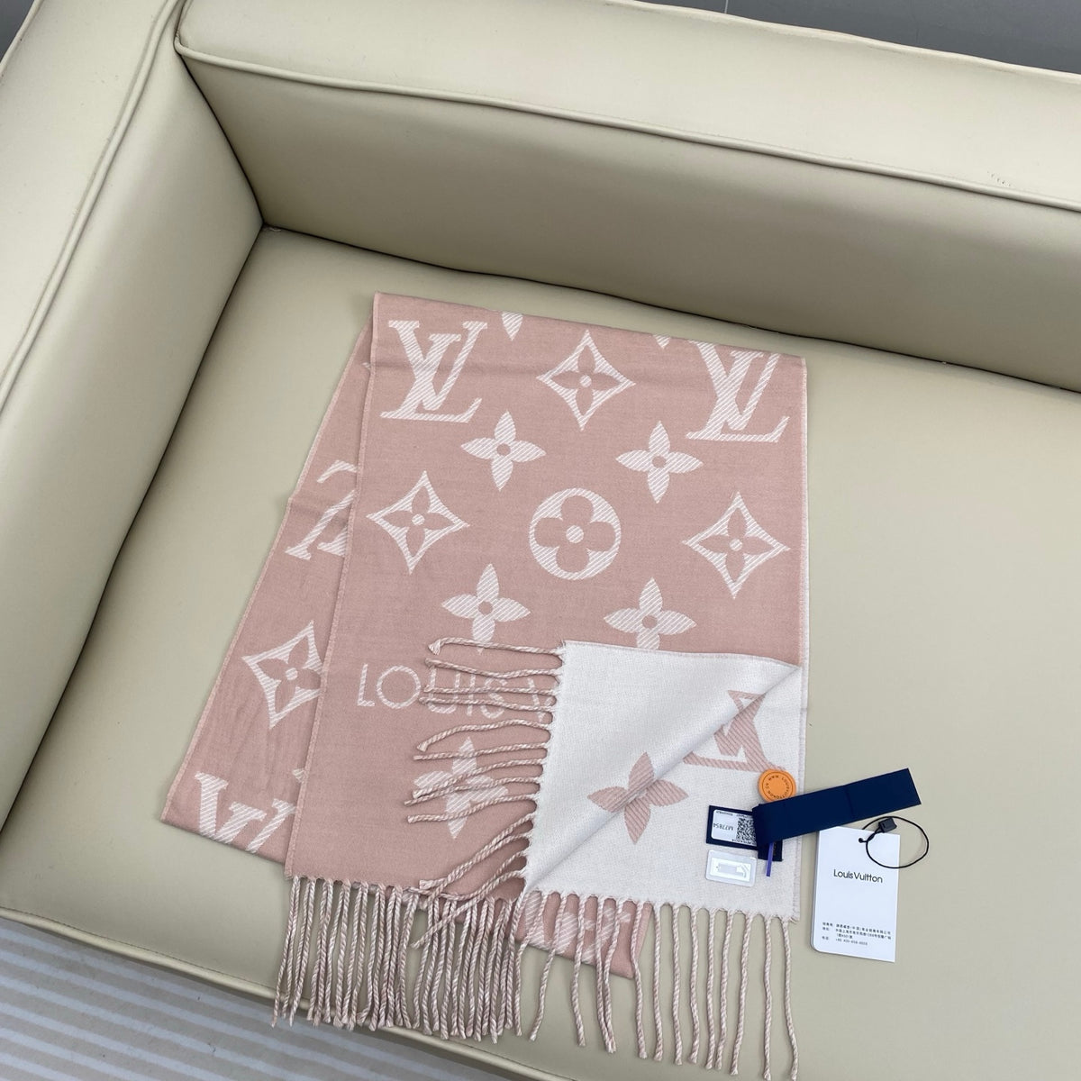 wool floral Scarf for women - alternate angle view 4