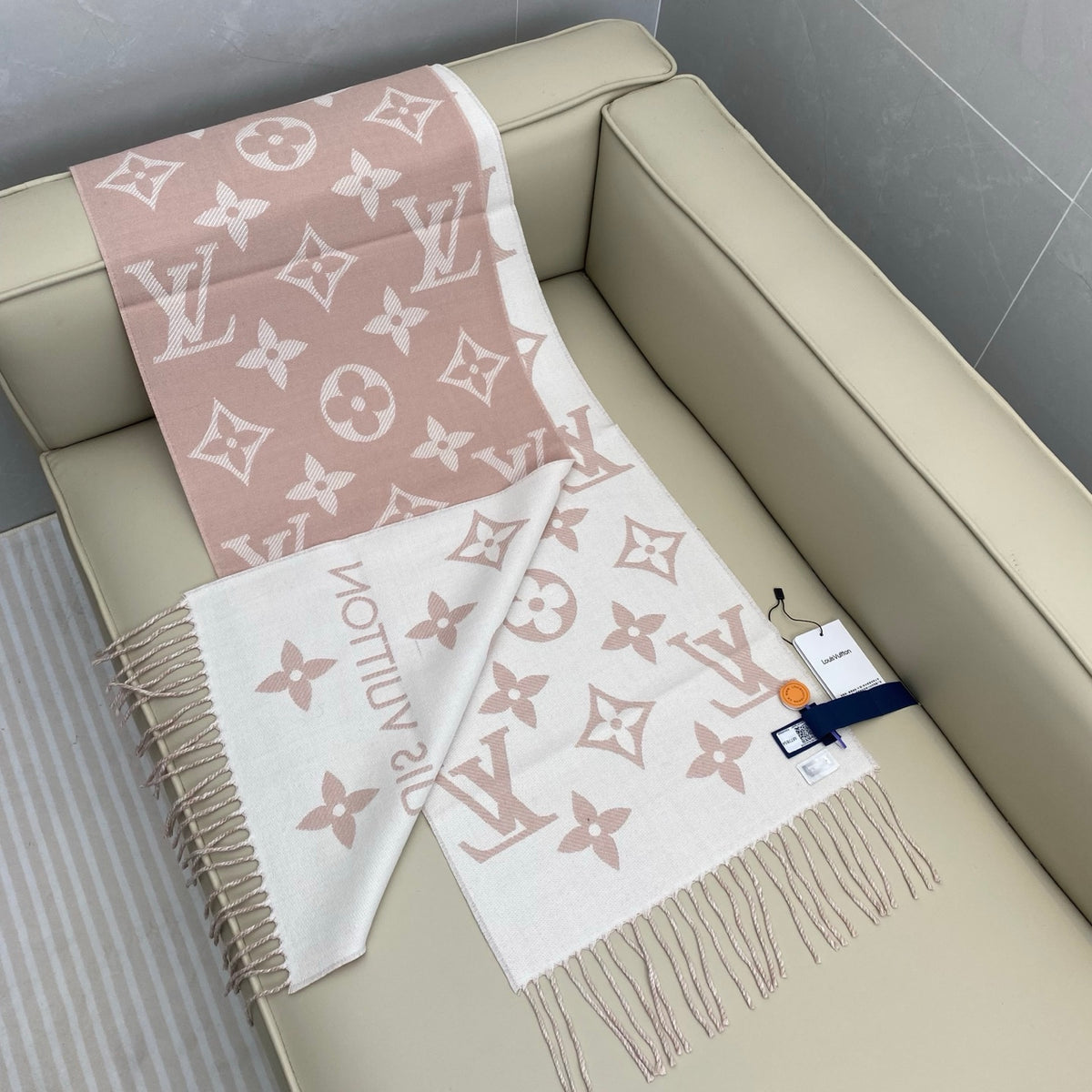 wool floral Scarf for women - alternate angle view 6