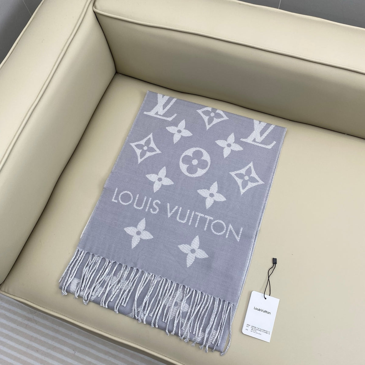 wool floral Scarf for women - alternate angle view 2