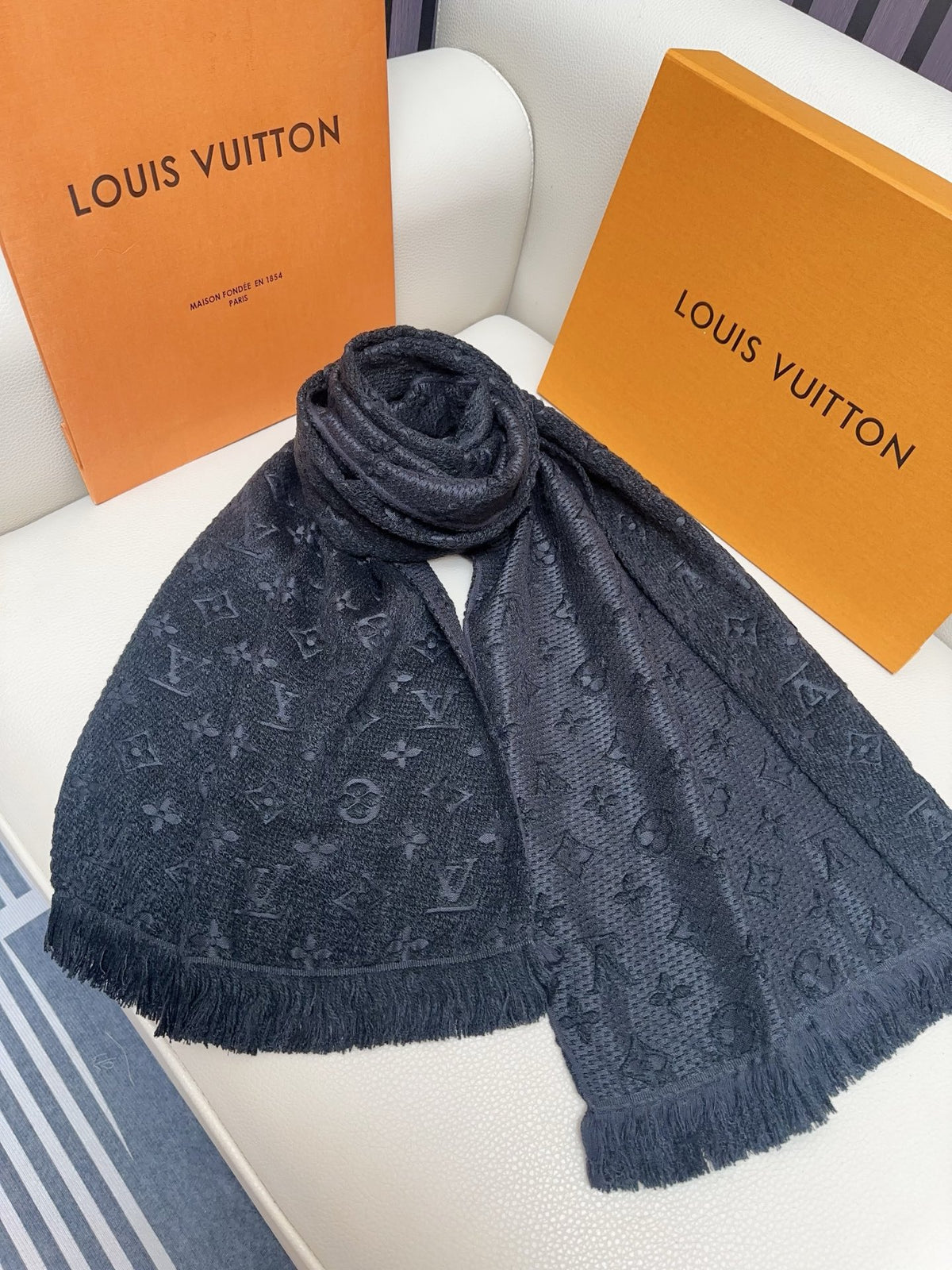 velvet floral Scarf for men - alternate angle view 8