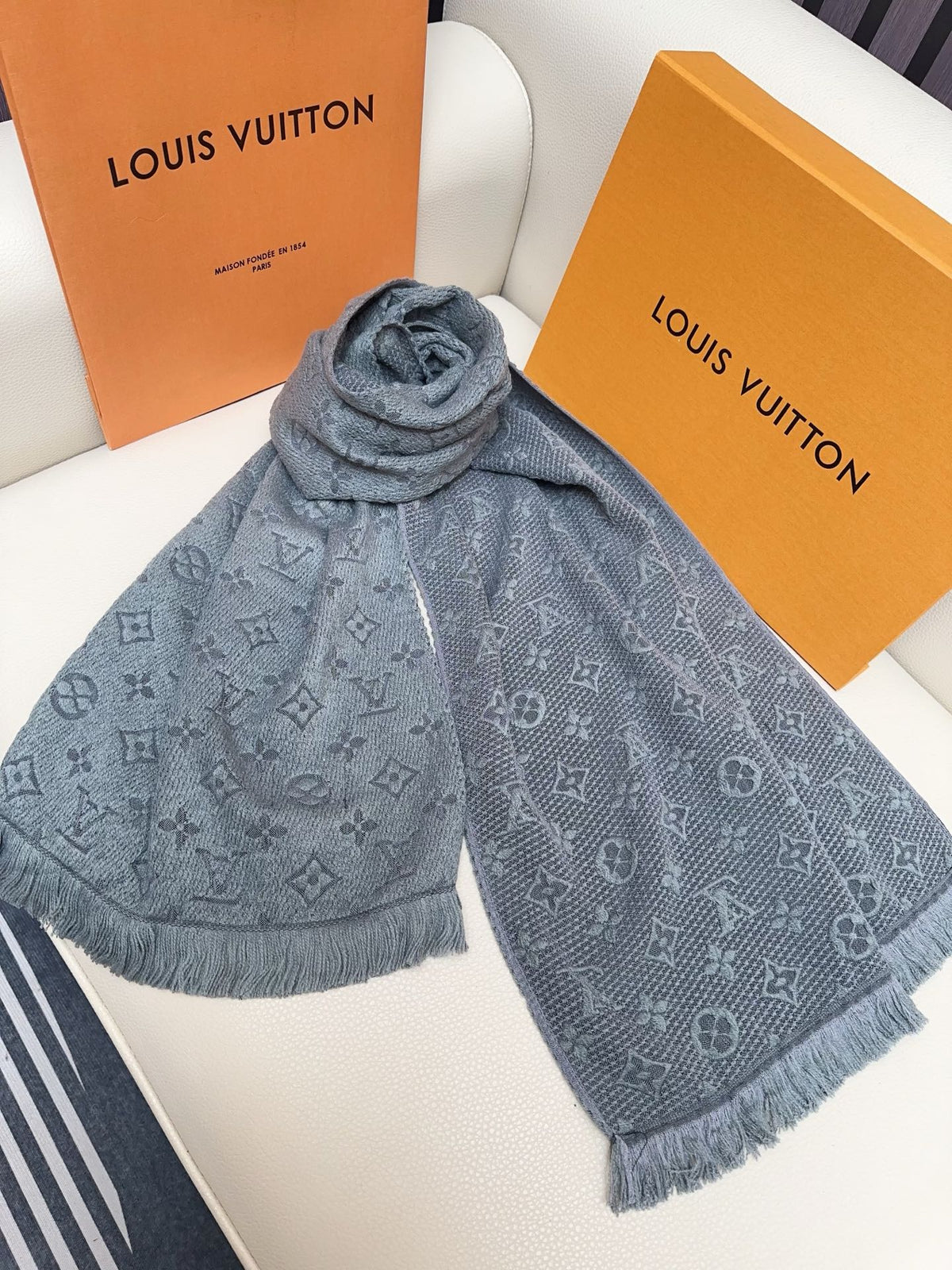velvet floral Scarf for men - alternate angle view 8