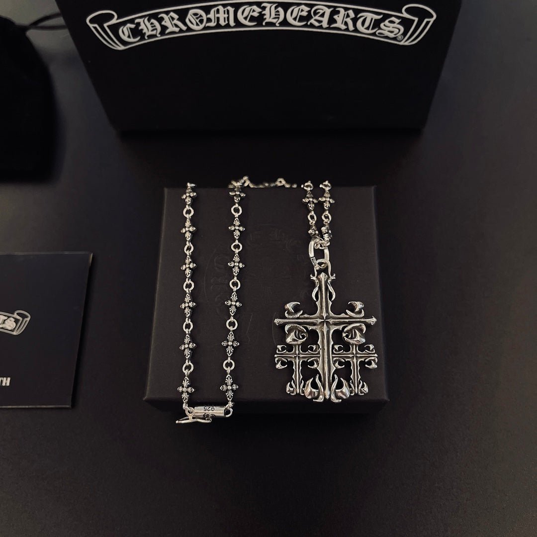 Necklace for women - product detail view