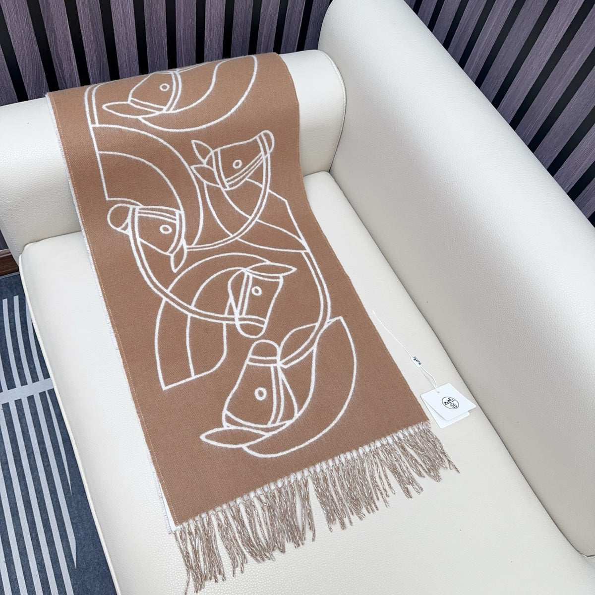 velvet minimalist Scarf for men - alternate angle view 5