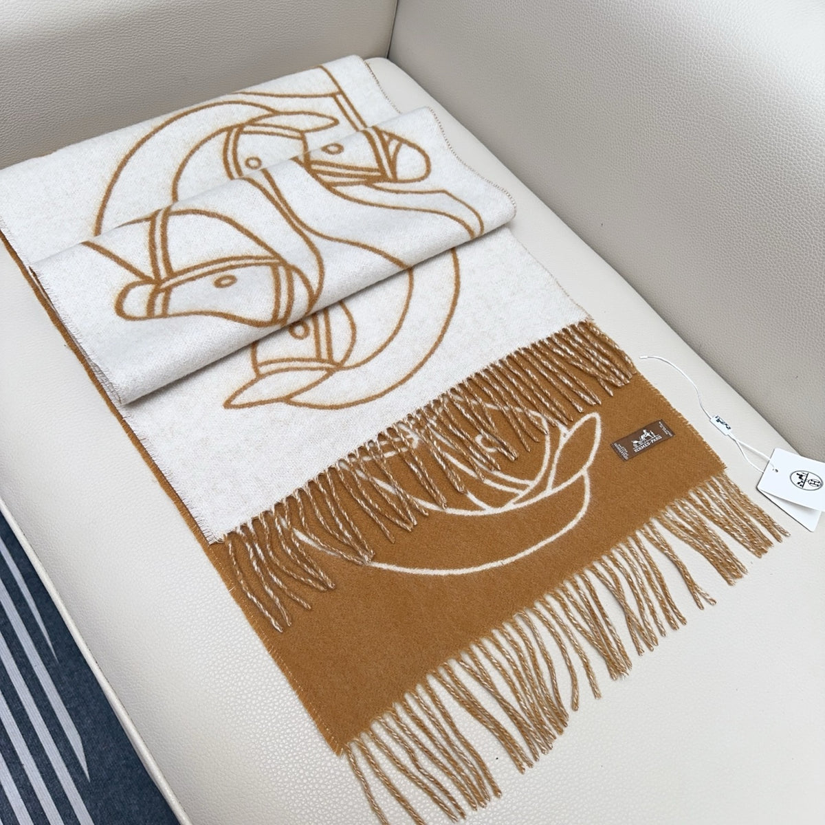 velvet minimalist Scarf for men - alternate angle view 4