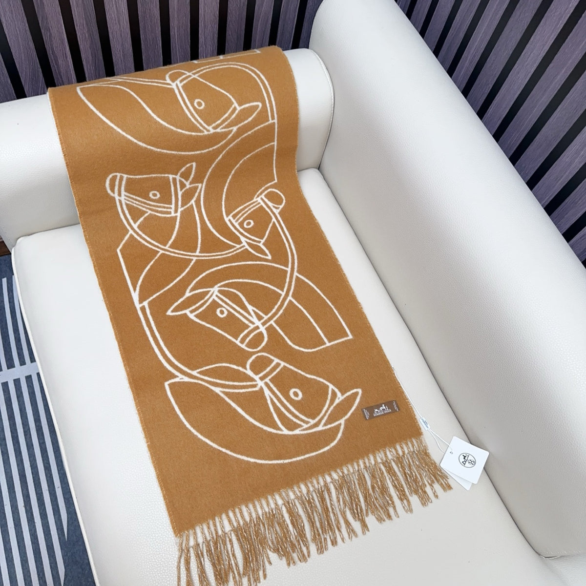 velvet minimalist Scarf for men - alternate angle view 6