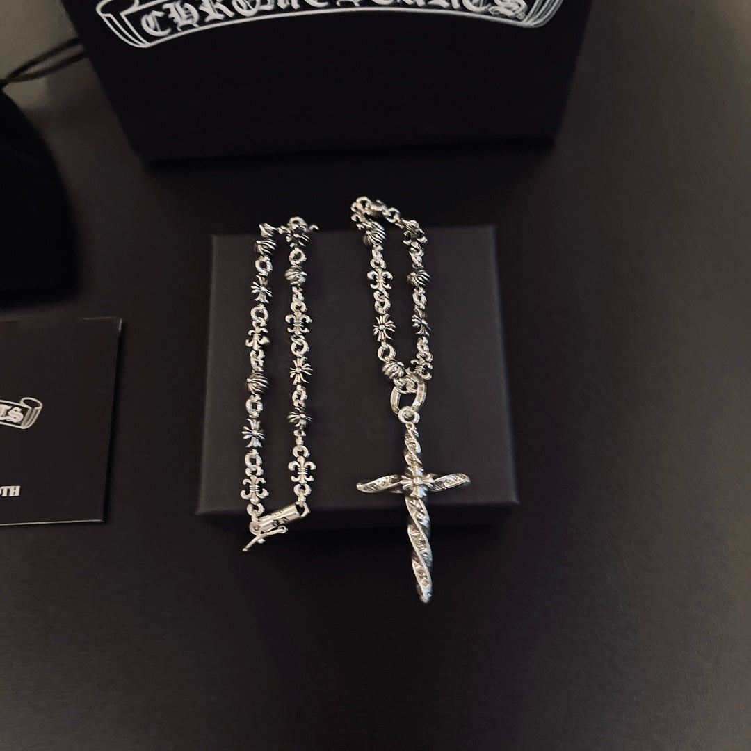 Necklace for women - product detail view