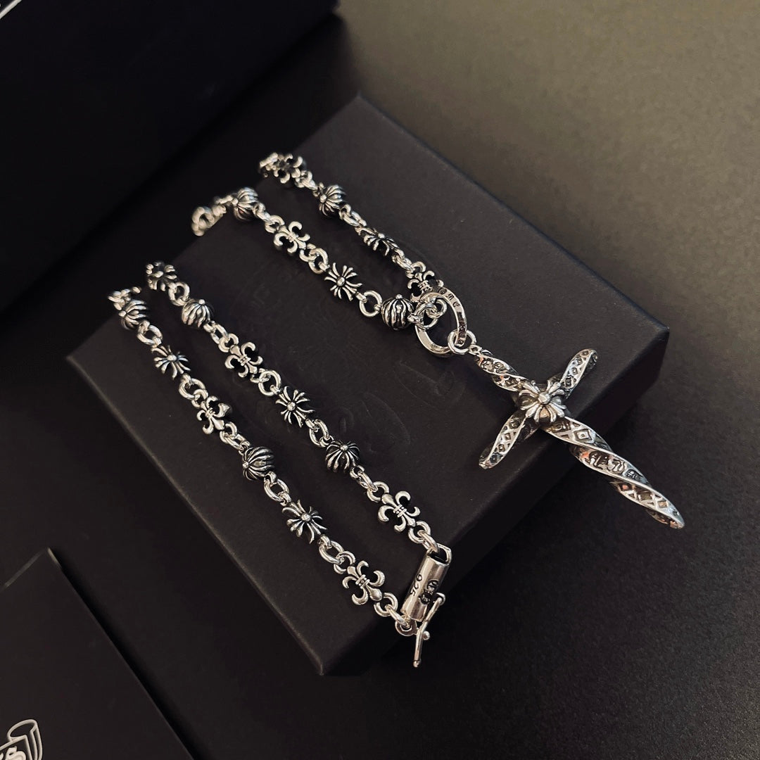 Necklace for women - alternate angle view 2