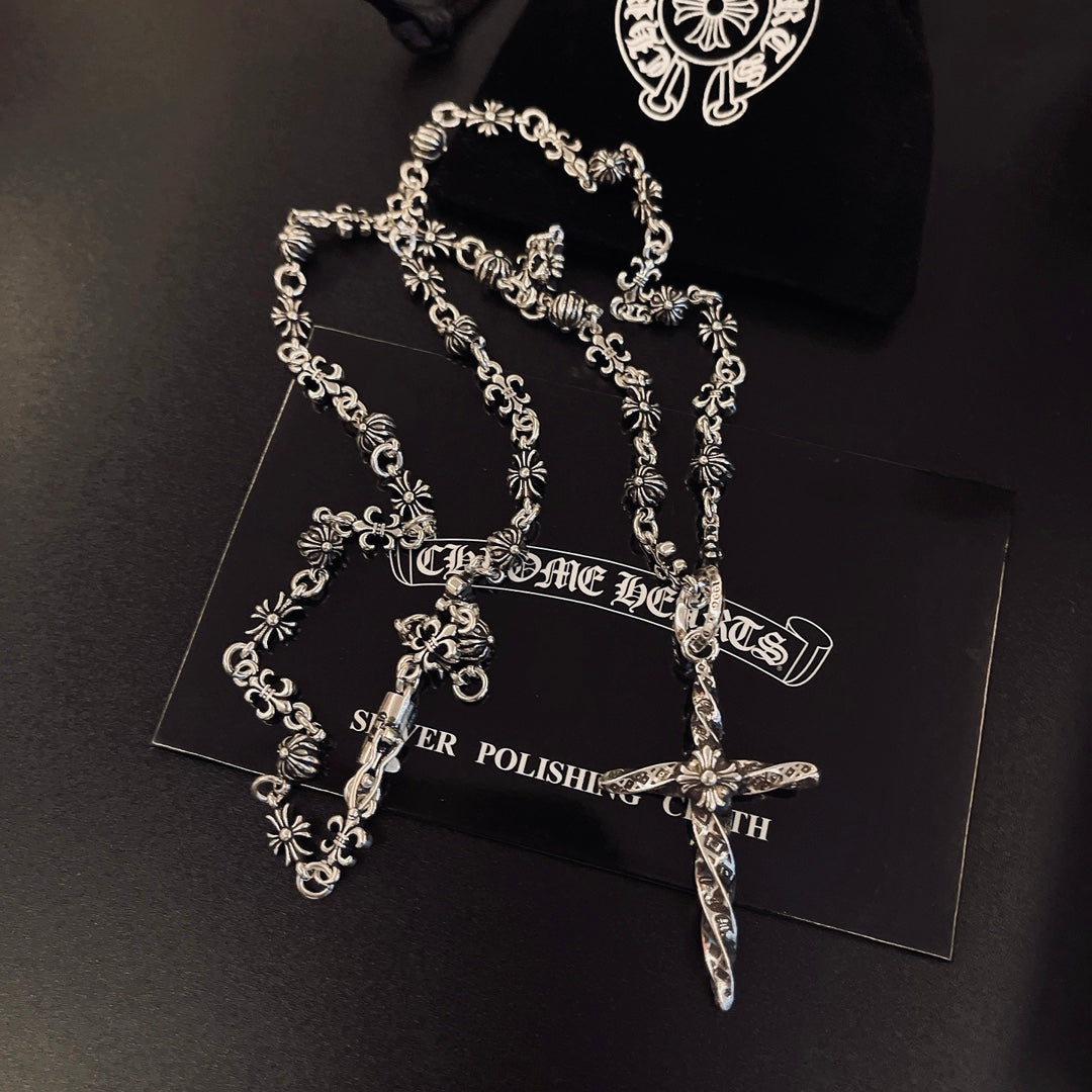 Necklace for women - alternate angle view 4