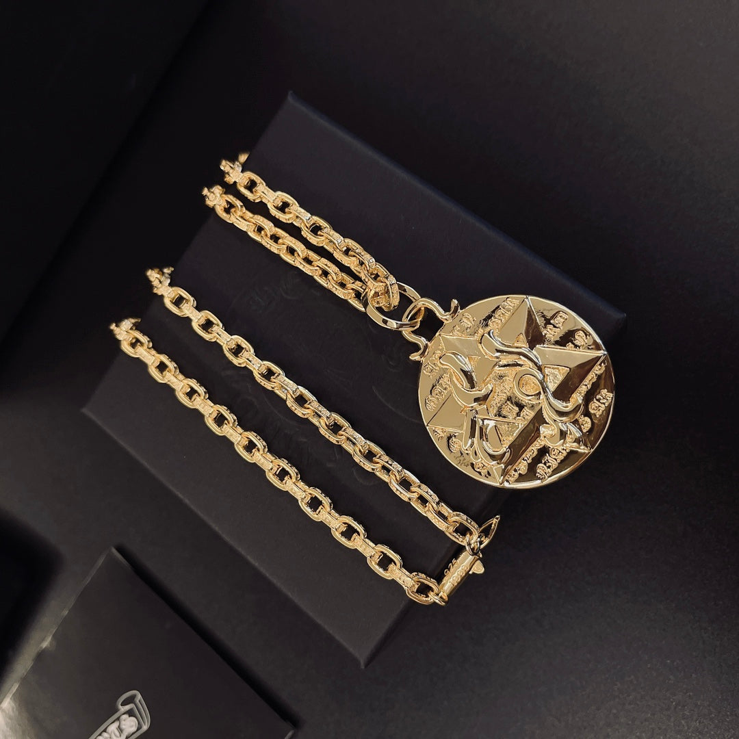 Necklace for women - alternate angle view 7