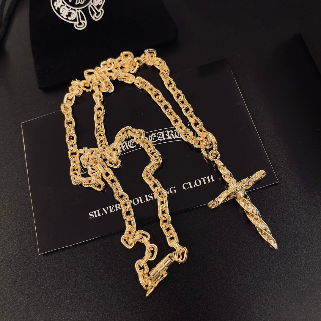 Necklace for women - alternate angle view 3