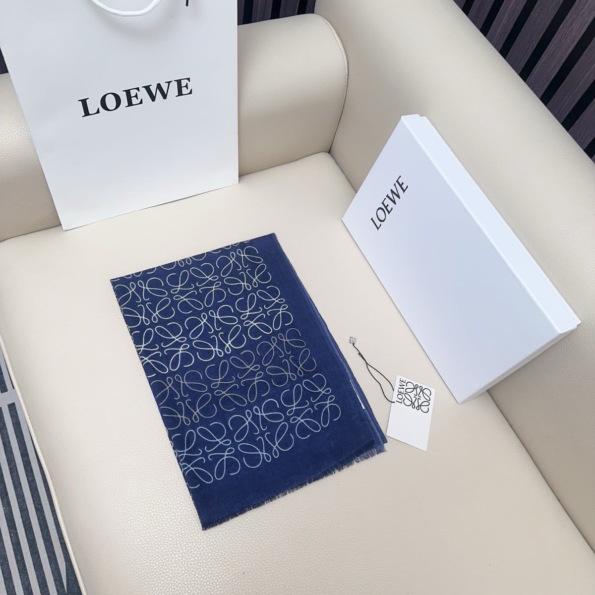 velvet minimalist Shawl for women - product detail view