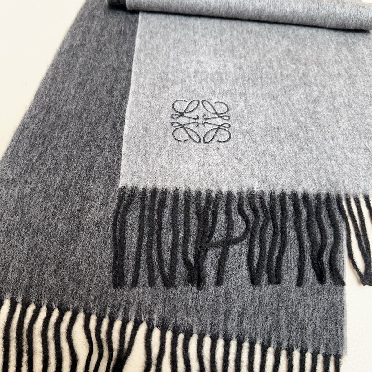 contrast color edgy Scarf for unisex couple - alternate angle view 7