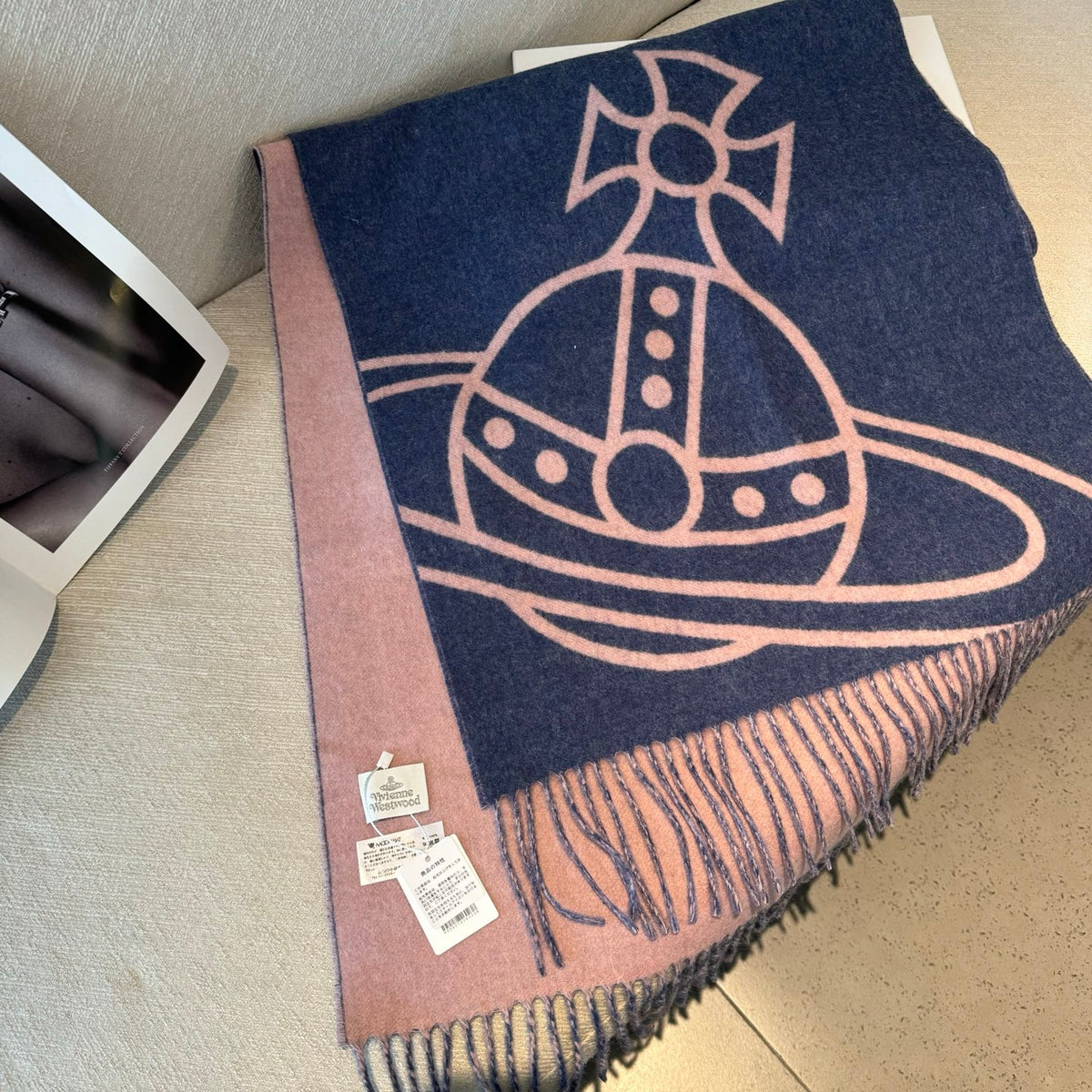 wool elegant Scarf for women - alternate angle view 9