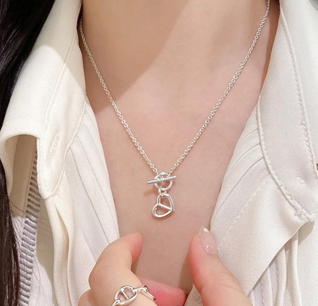 gold heart Necklace for unisex couple - alternate angle view 3