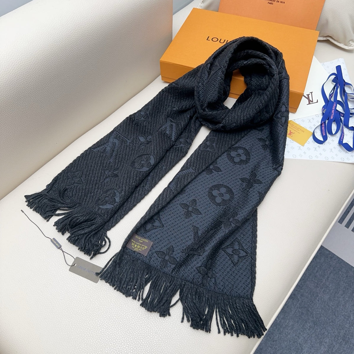 wool floral Scarf for women - alternate angle view 8