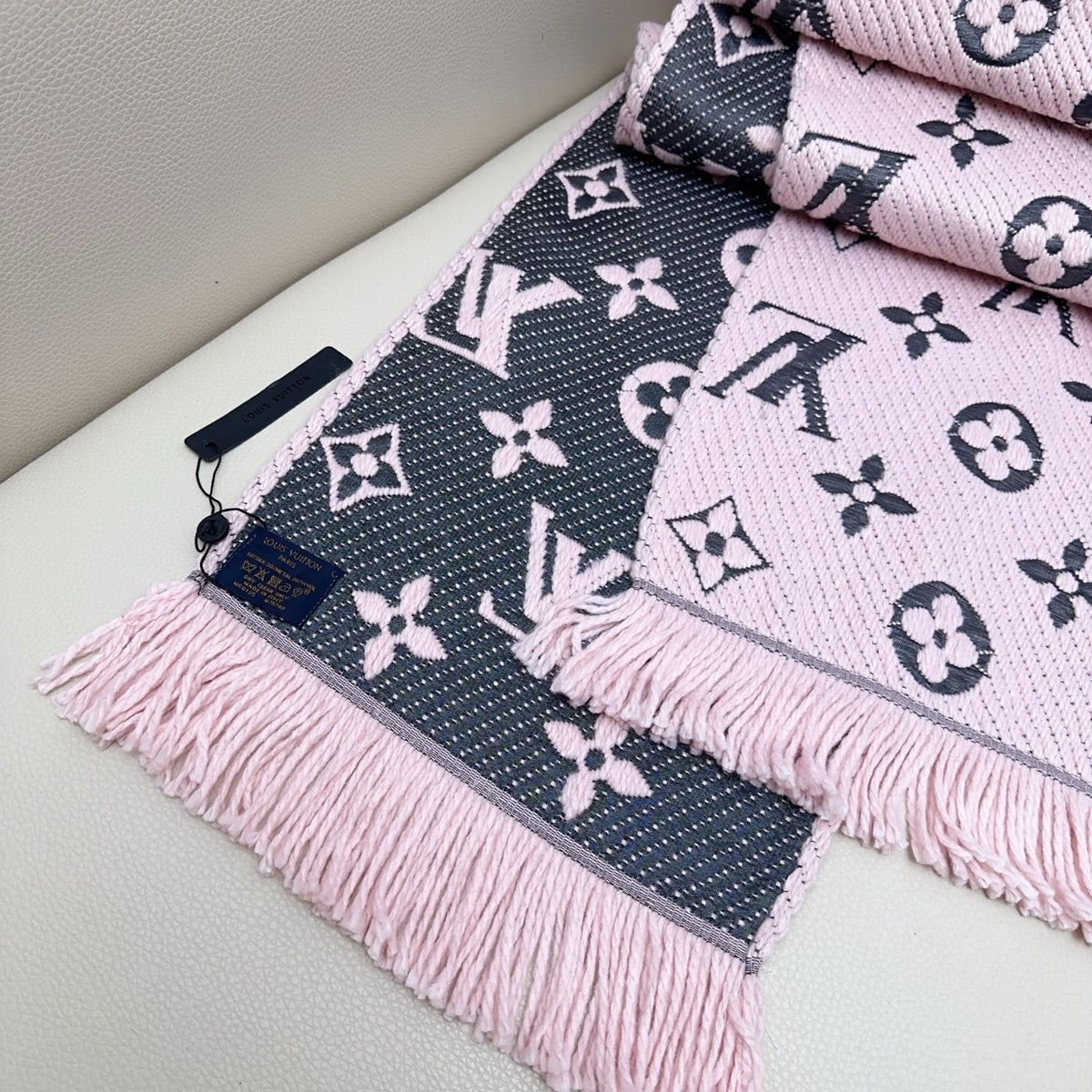 wool floral Scarf for women - alternate angle view 7