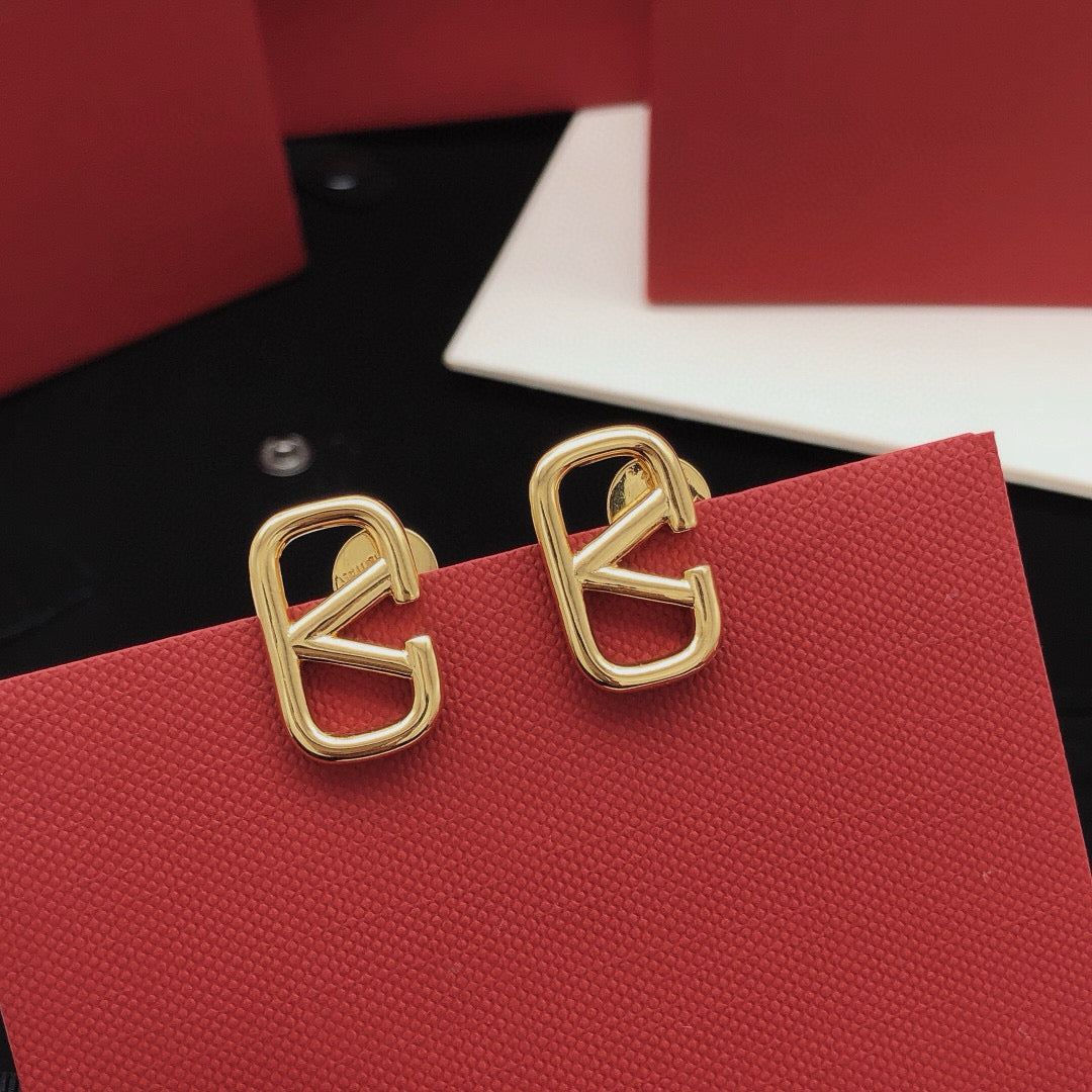 Stud Earrings for women - alternate angle view 6