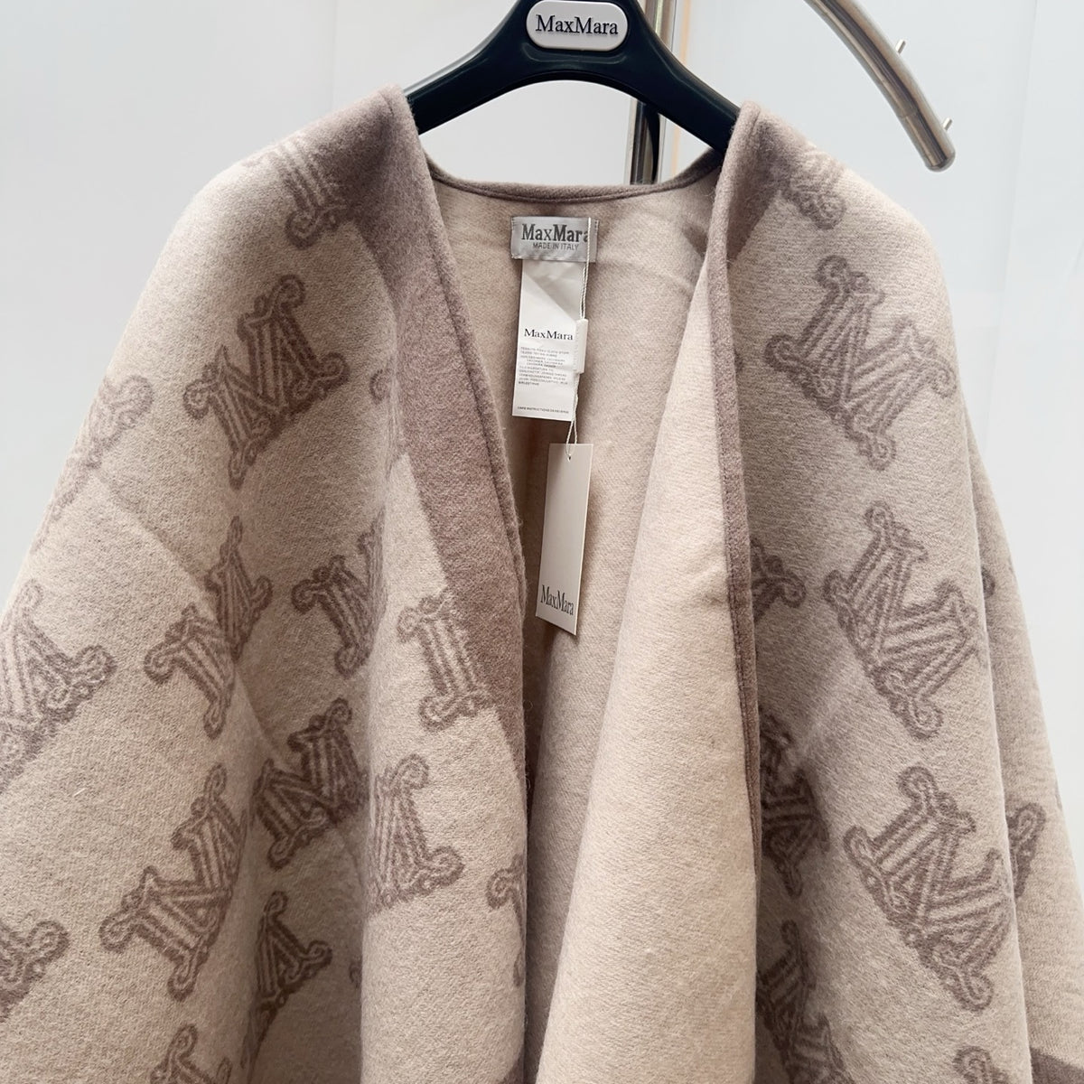 wool handmade Shawl for women - alternate angle view 4