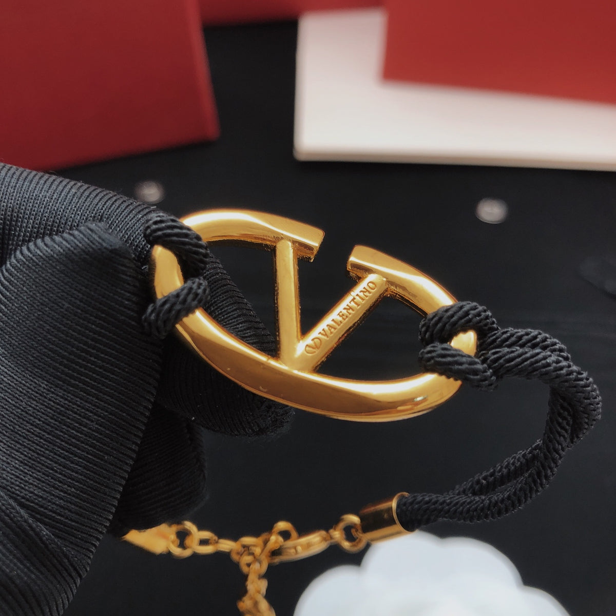 black brass Bracelet for women - alternate angle view 4