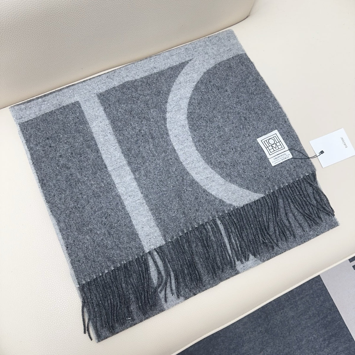 velvet minimalist Watch for men and women - alternate angle view 3