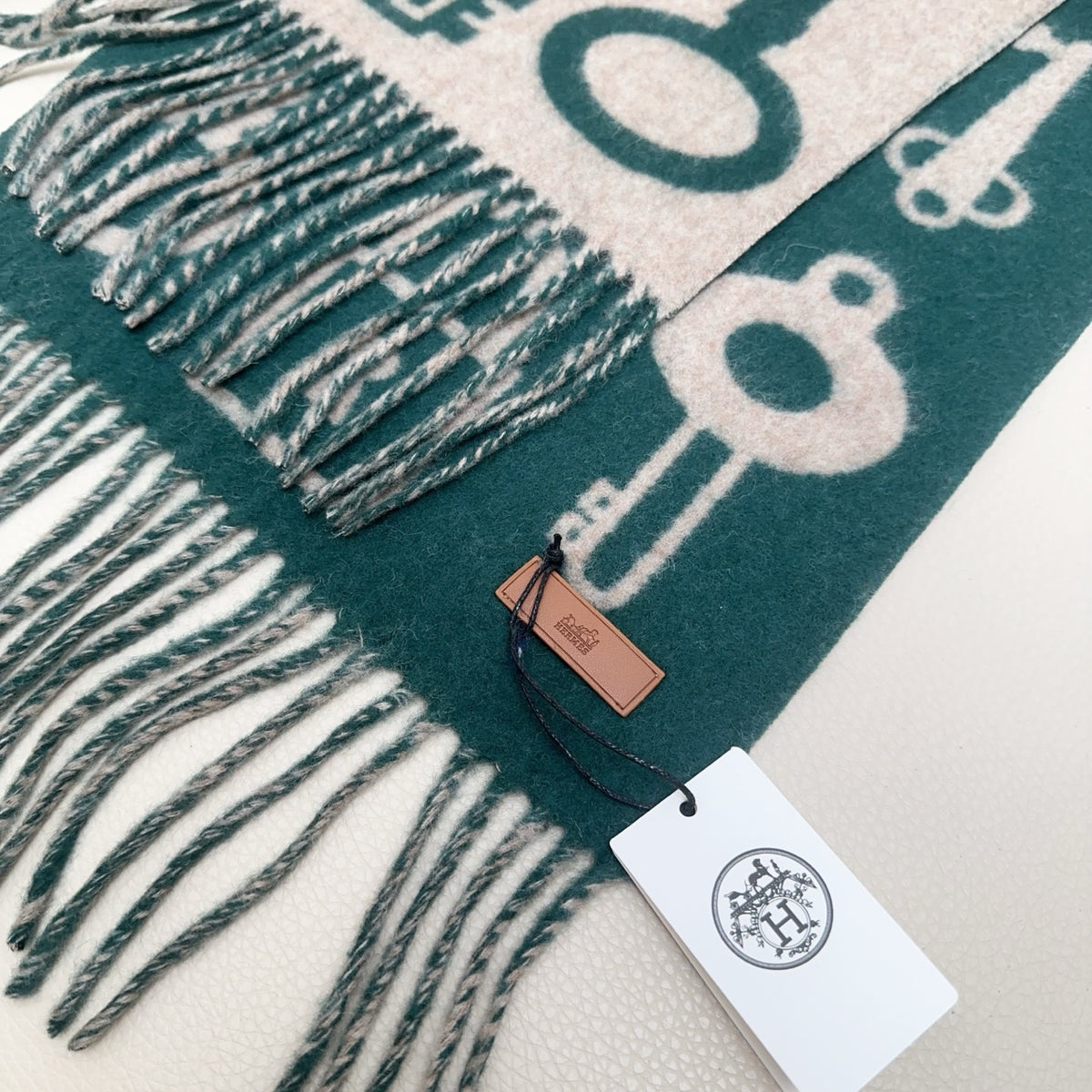 velvet key Scarf for women - alternate angle view 8