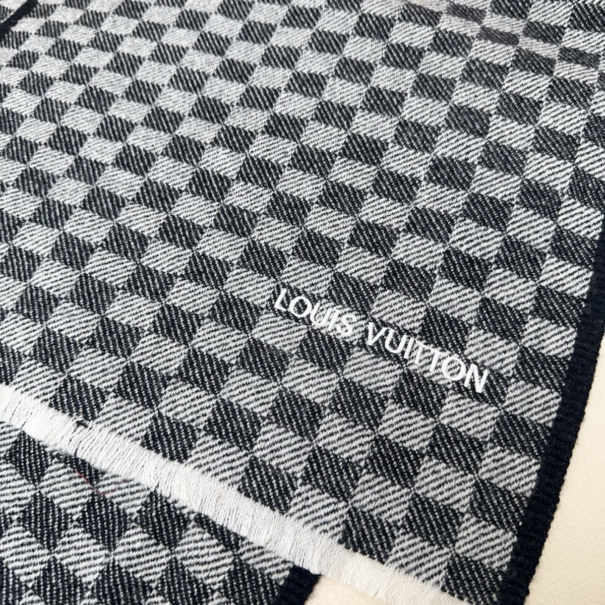 velvet inlaid Scarf for women - alternate angle view 5