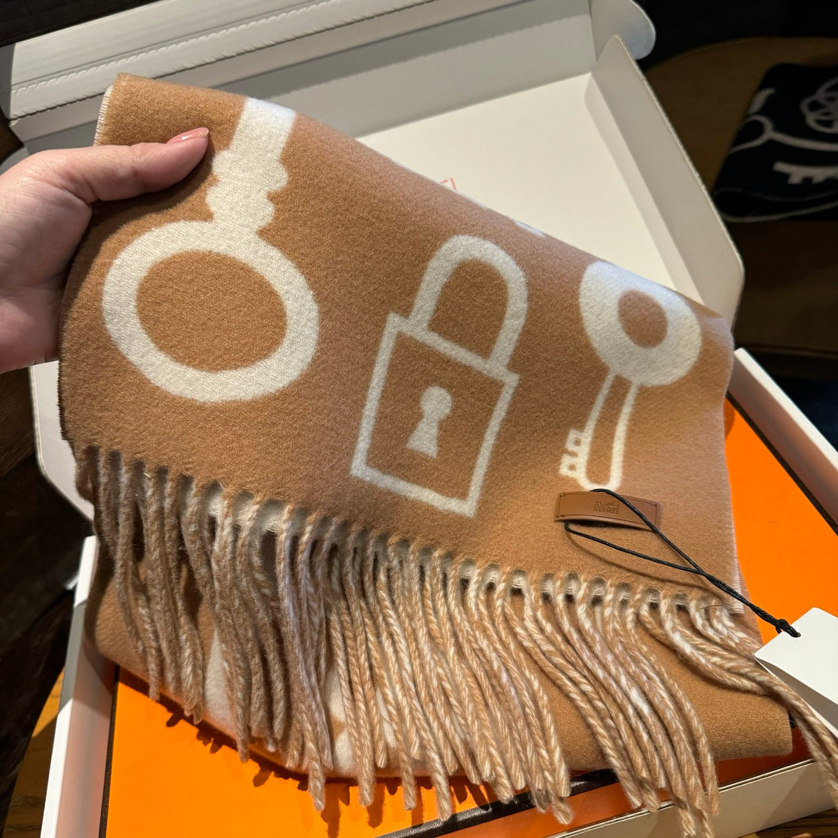 velvet key Scarf for women - alternate angle view 4