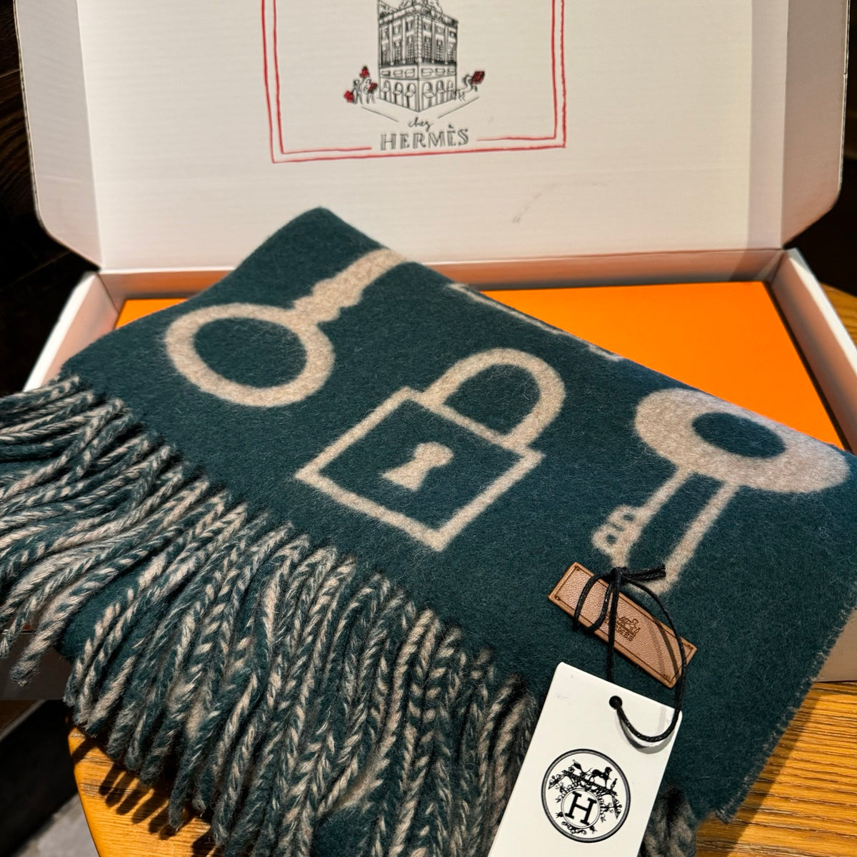 velvet key Scarf for women - alternate angle view 3