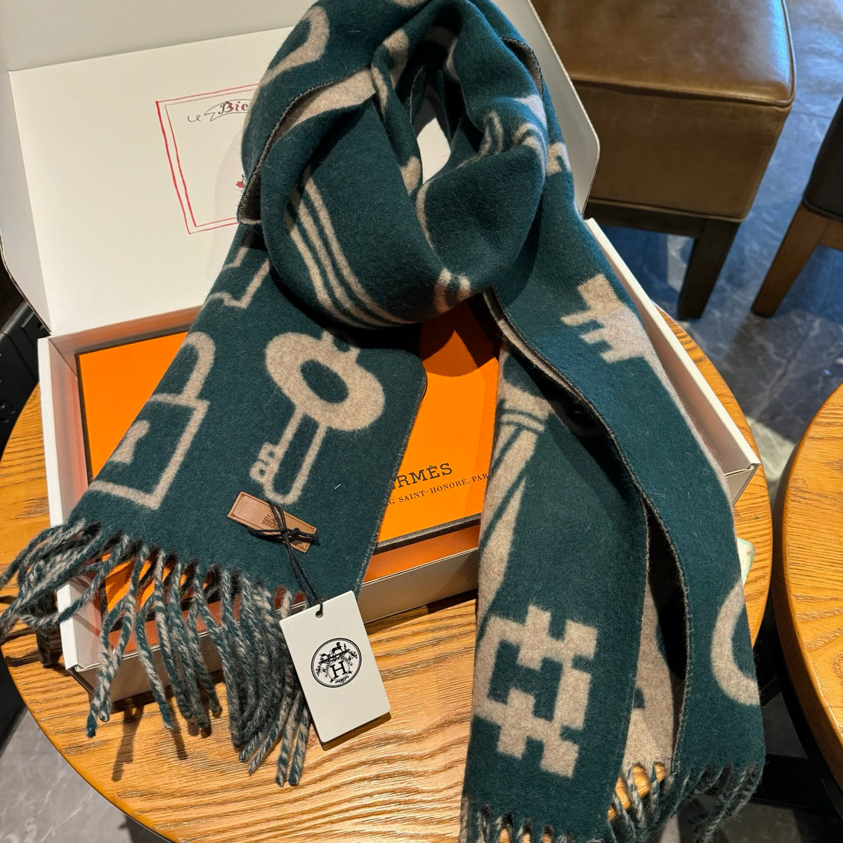 velvet key Scarf for women - alternate angle view 7
