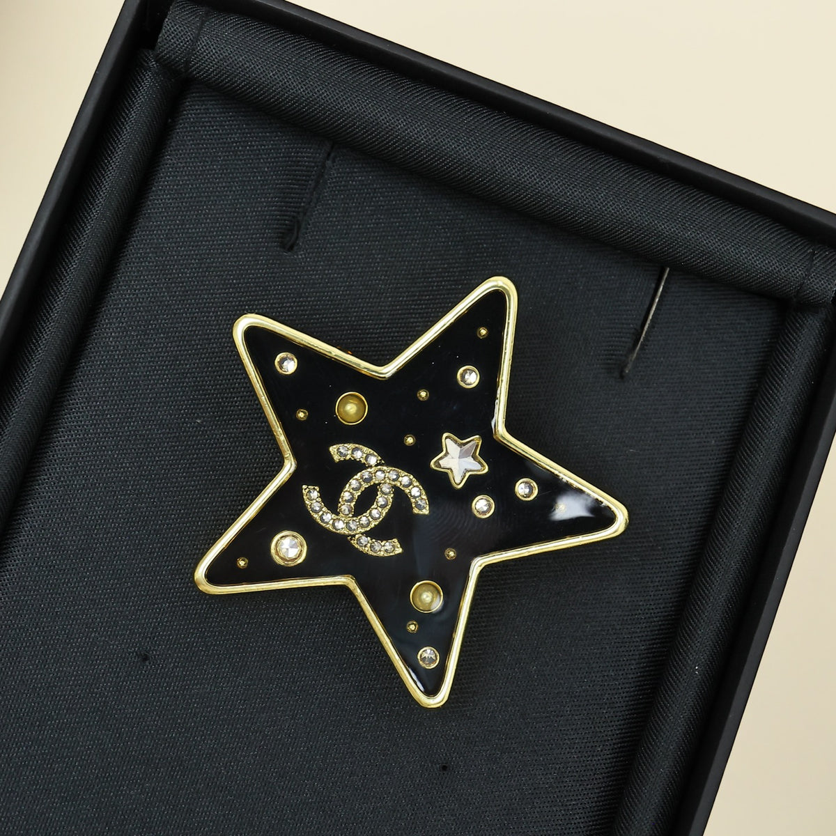 black crystal double c Brooch for women - alternate angle view 4