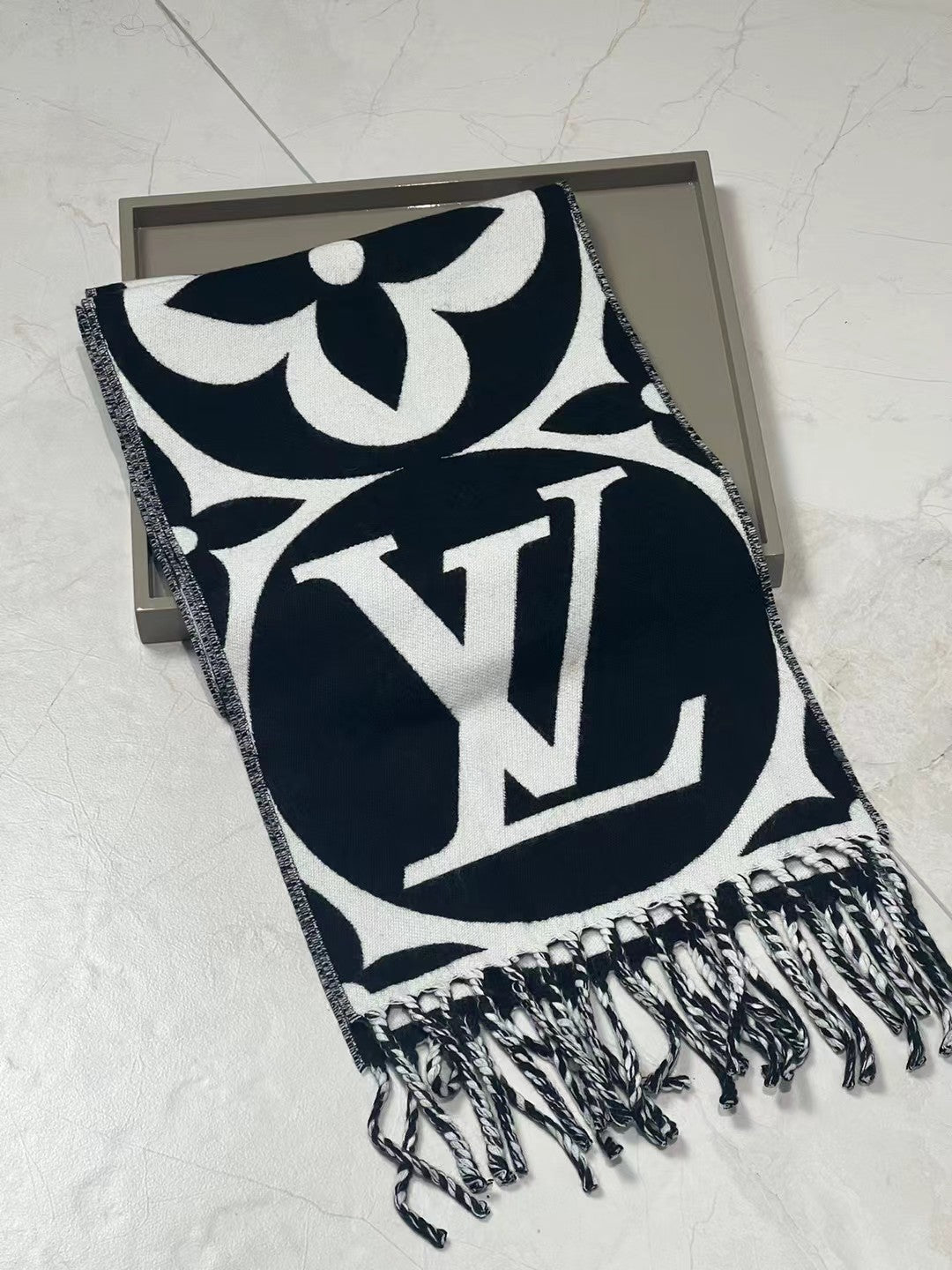 wool Scarf for women - alternate angle view 5