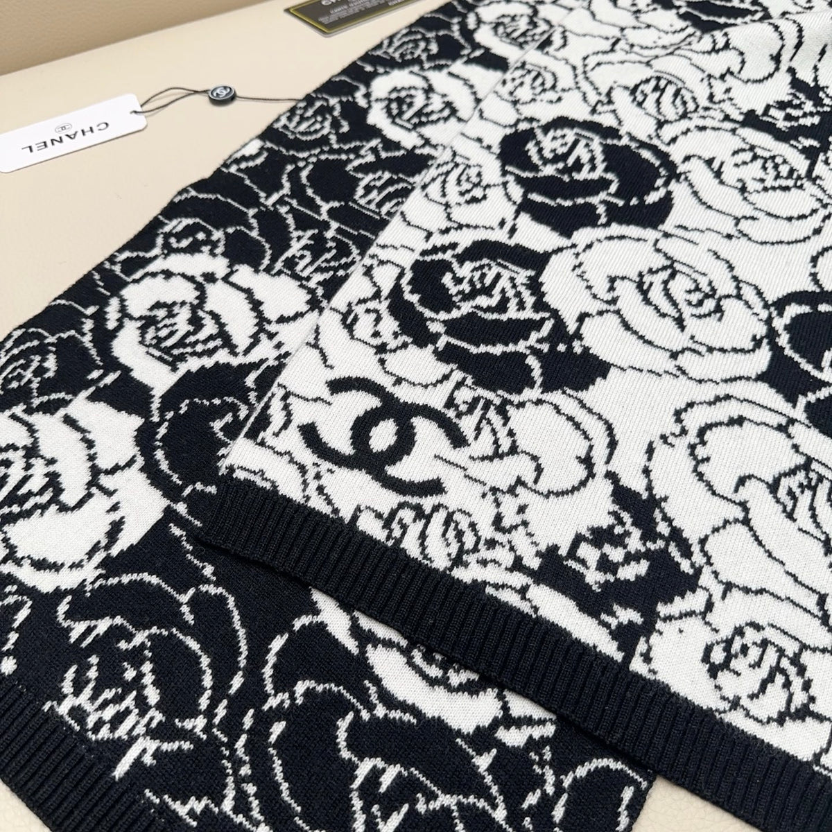 velvet floral Scarf for women - alternate angle view 8