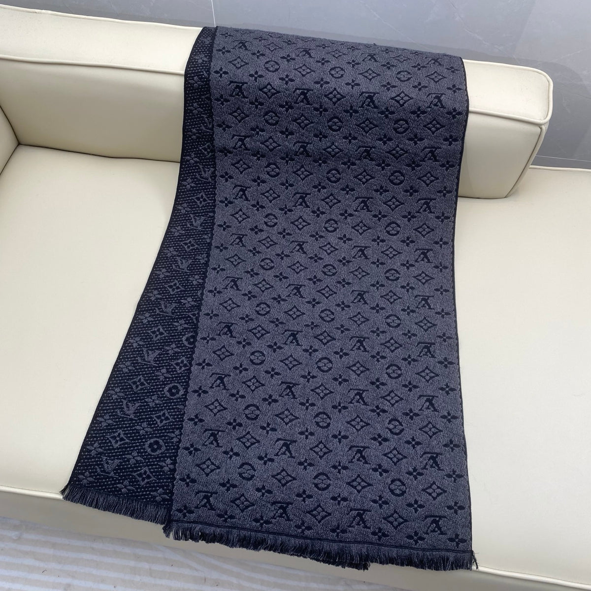 wool floral Scarf for men - alternate angle view 7