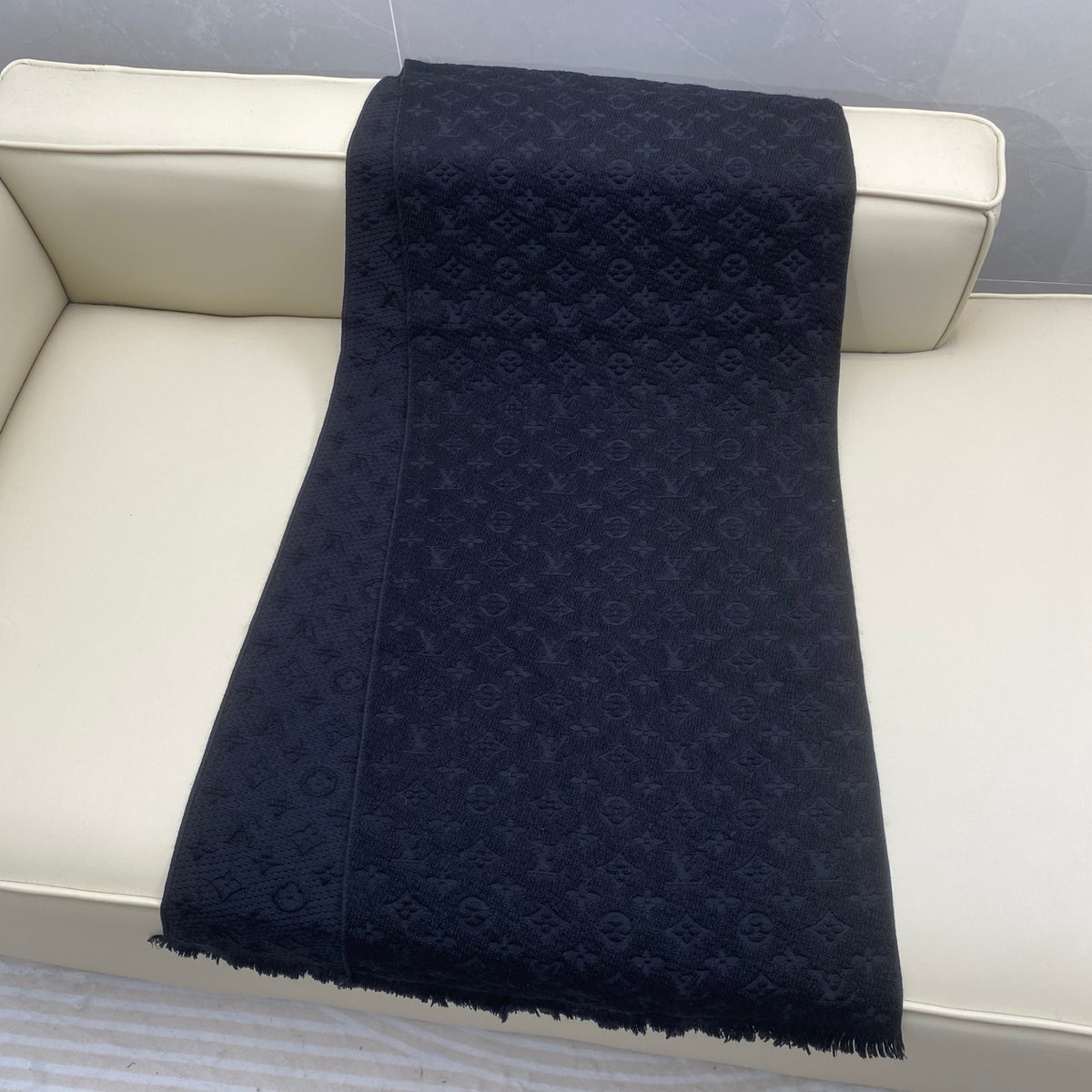 wool floral Scarf for men - alternate angle view 7
