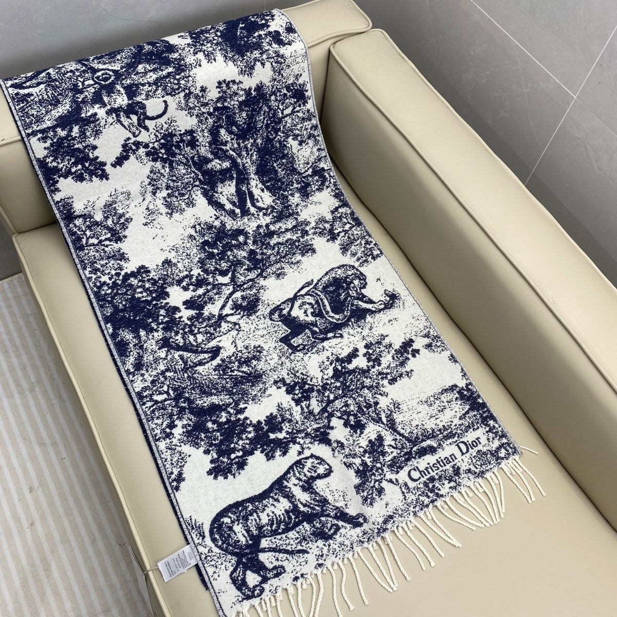 velvet floral Shawl for women - alternate angle view 4