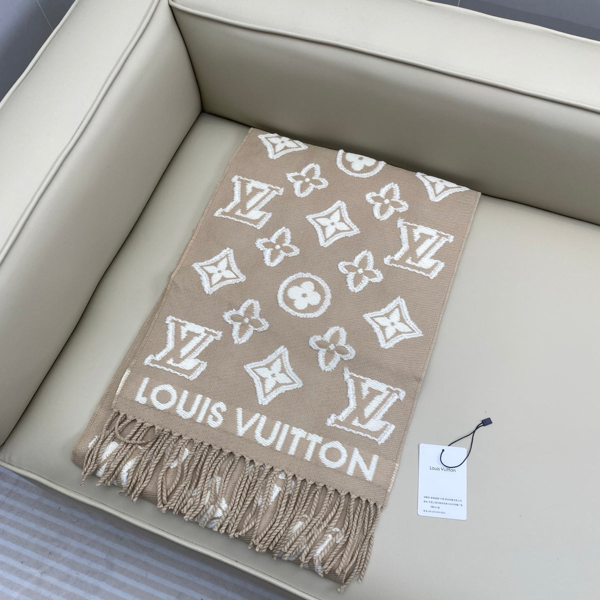 wool embossed Scarf for men - alternate angle view 2