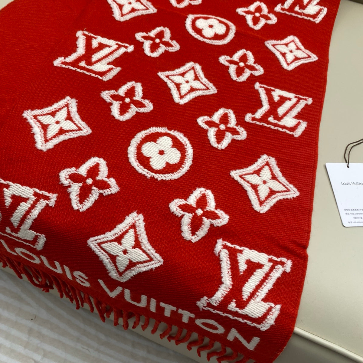 wool embossed Scarf for men - alternate angle view 8