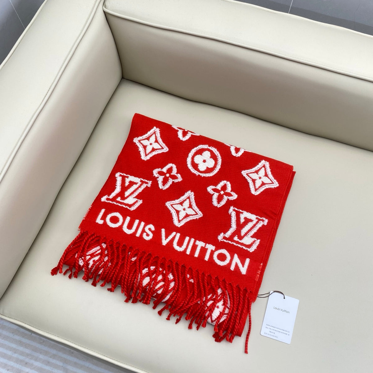 wool embossed Scarf for men - product detail view