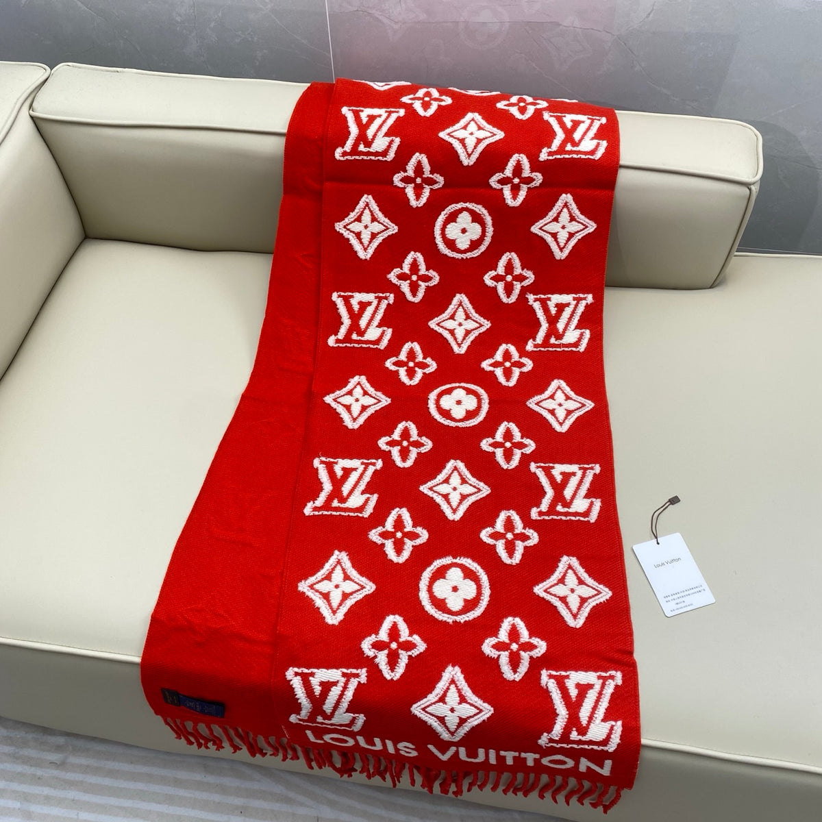 wool embossed Scarf for men - alternate angle view 7