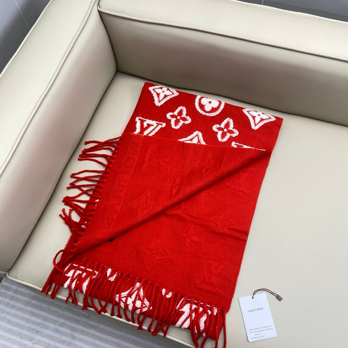 wool embossed Scarf for men - alternate angle view 3