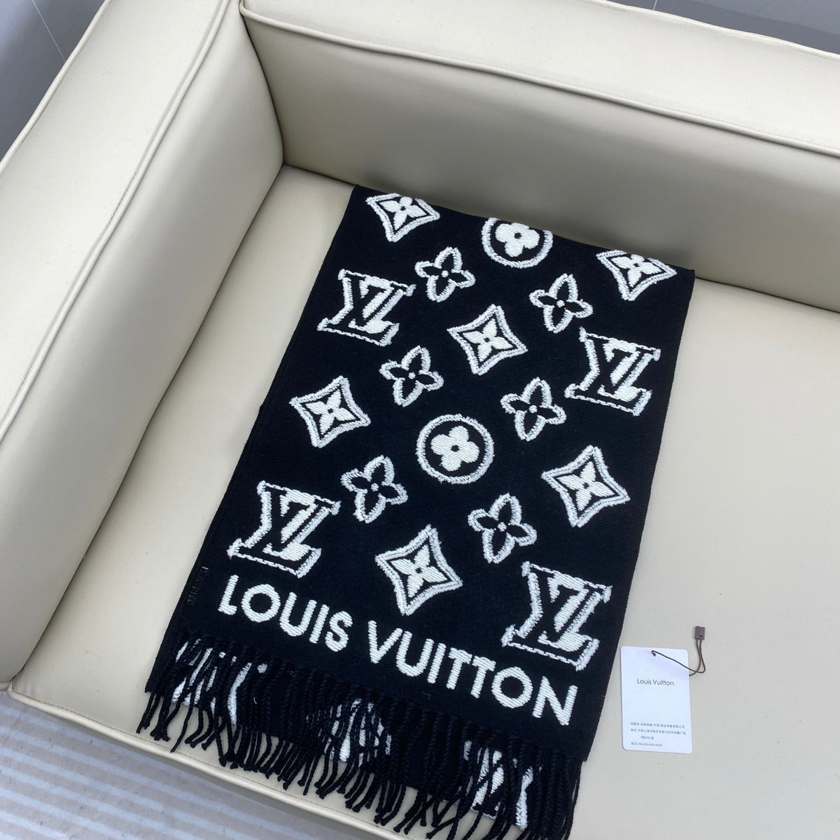 wool embossed Scarf for men - alternate angle view 2