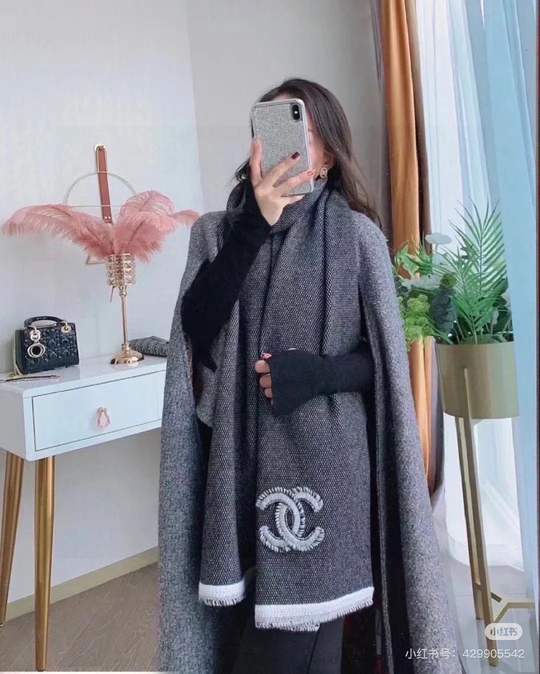 velvet double c Coat for women - product detail view